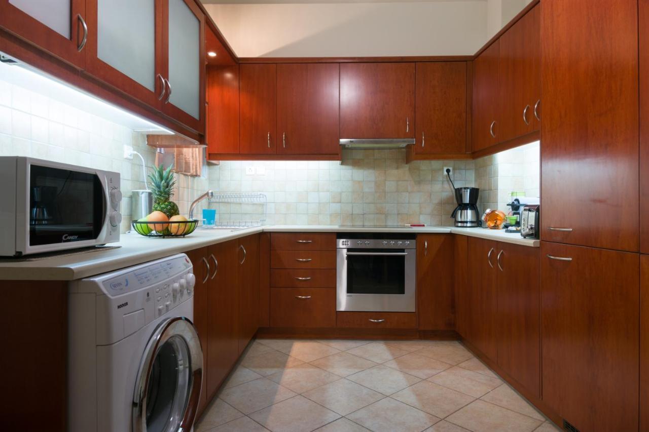 Straight To The Lake View Apartments Agios Nikolaos Exterior foto