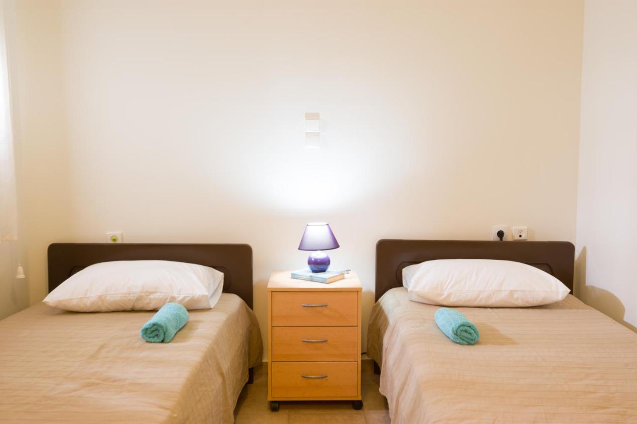 Straight To The Lake View Apartments Agios Nikolaos Exterior foto