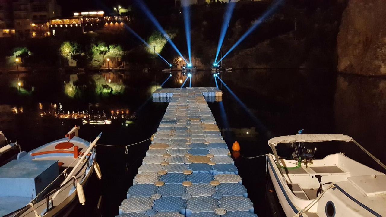 Straight To The Lake View Apartments Agios Nikolaos Exterior foto
